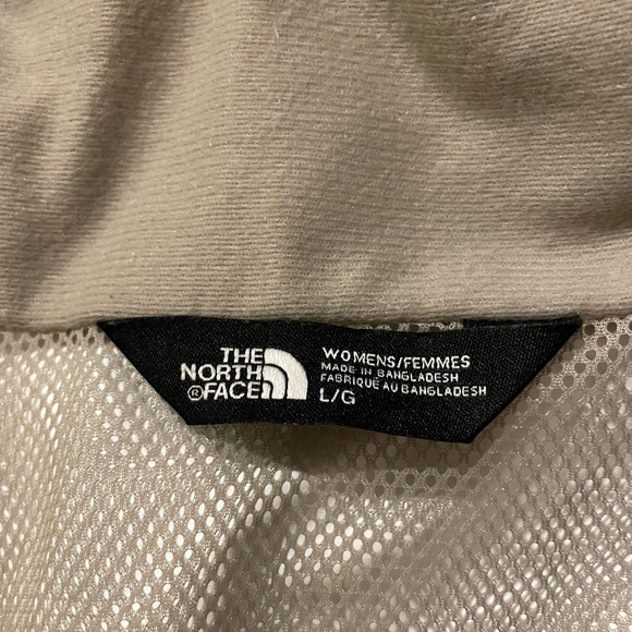 Size large Northface rain/spring jacket in mineral grey.  “Resolve 2 jacket” - Picture 4 of 4